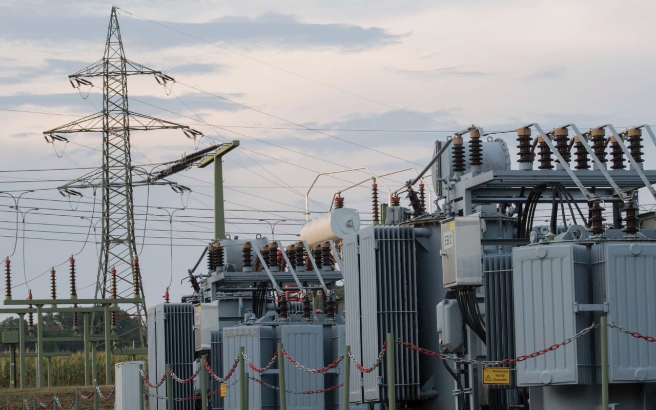 High voltage electrical installations — HV/EHV transformation substation